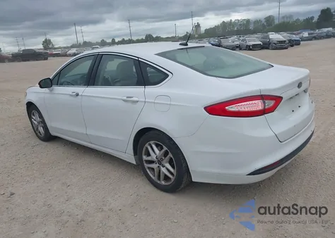 2016 Ford Fusion Se z USA, uszkodzony, nr VIN 3FA6P0HD0GR388232